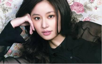 娱乐吃瓜酱中年妇女,吃瓜酱的趣味时光